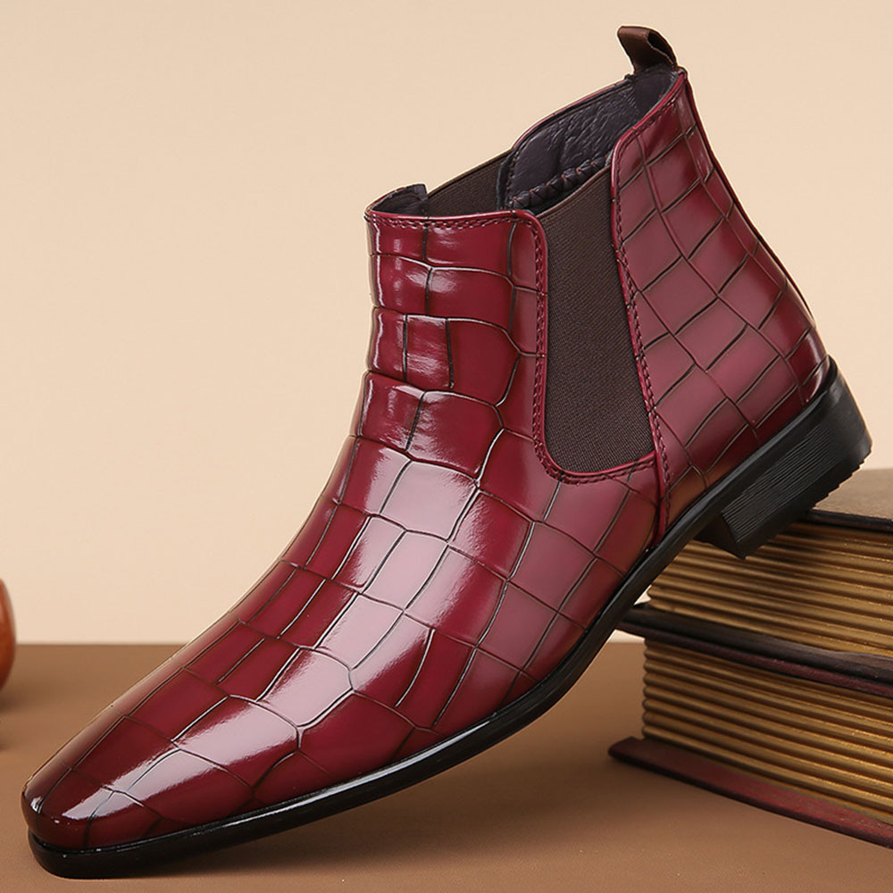 Hochgeschnittene Business-Herrenschuhe aus glänzendem Leder
