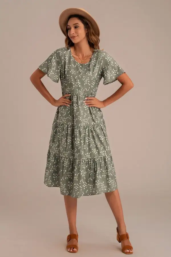 Entspanntes Kurzarm-Blumenkleid mit Rundhalsausschnitt