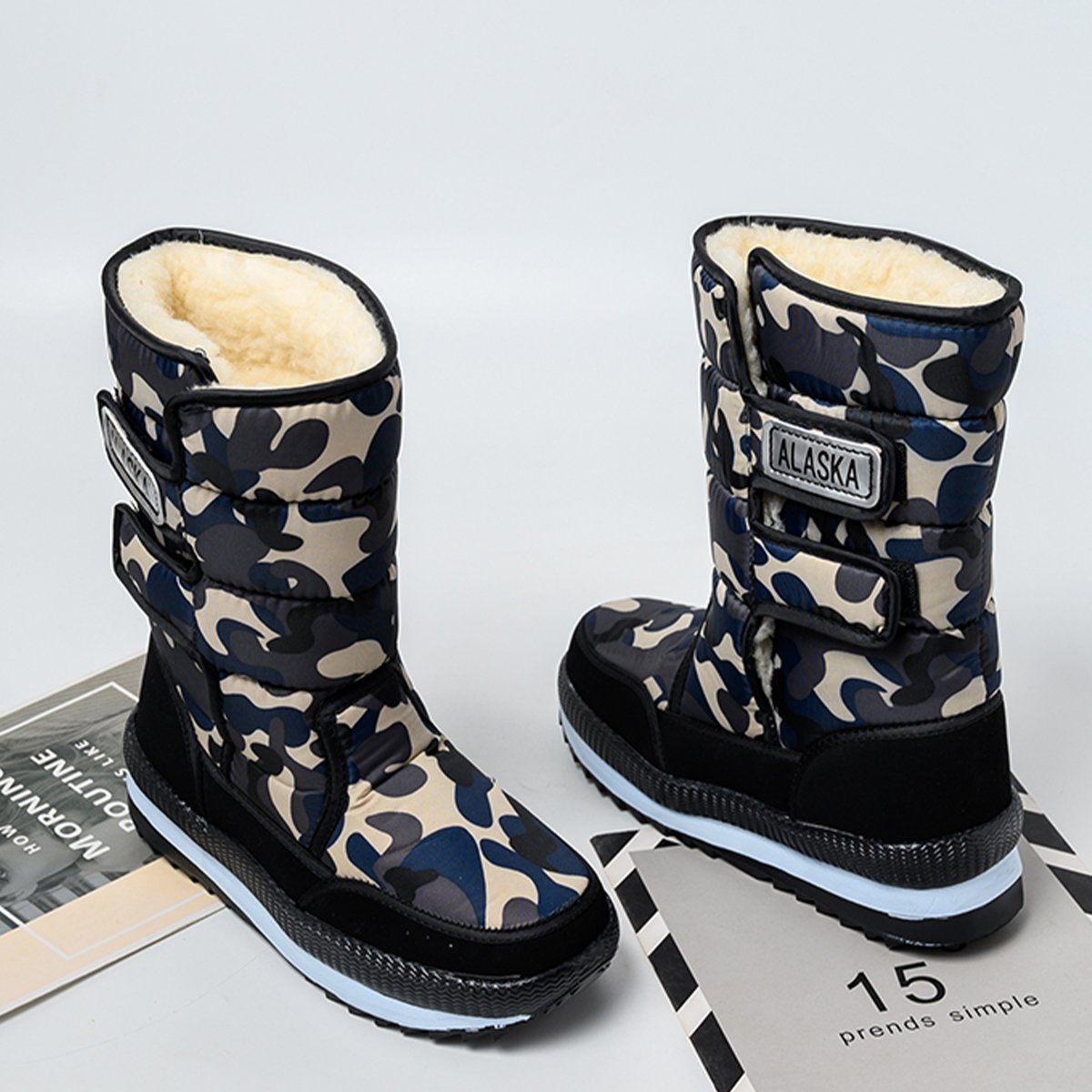 High-Top plus samtige warme Schuhe