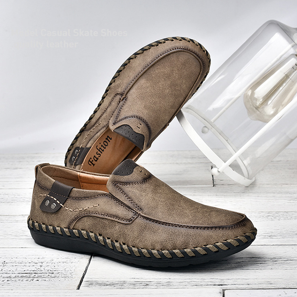 Neue handgefertigte Herren-Freizeitschuhe mit weicher Sohle