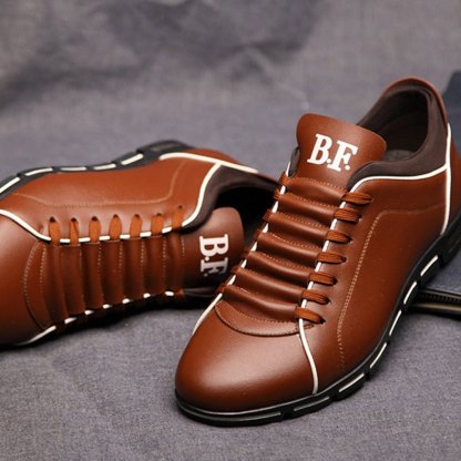 Neue, lässige Business-Schnürschuhe für Herren im britischen Stil