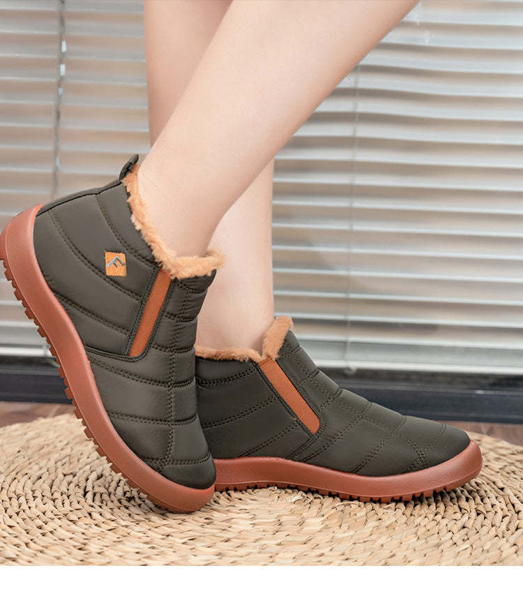 Neue warme Schneeschuhe aus Wintersamt und Baumwolle