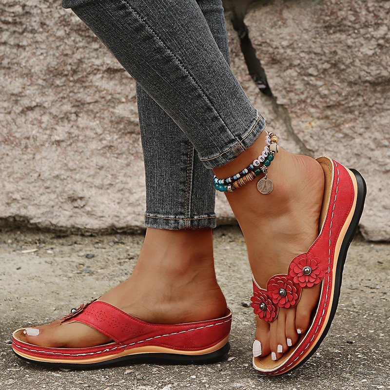 WOMEN'S LIGHTWEIGHT FLOWERS CLIP TOE SANDALS