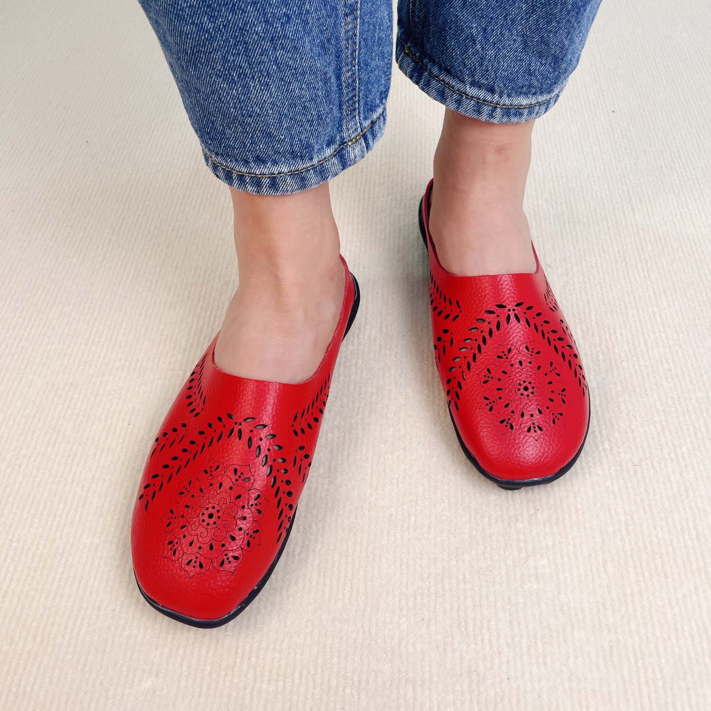Summer Casual All-match Hollow Slippers