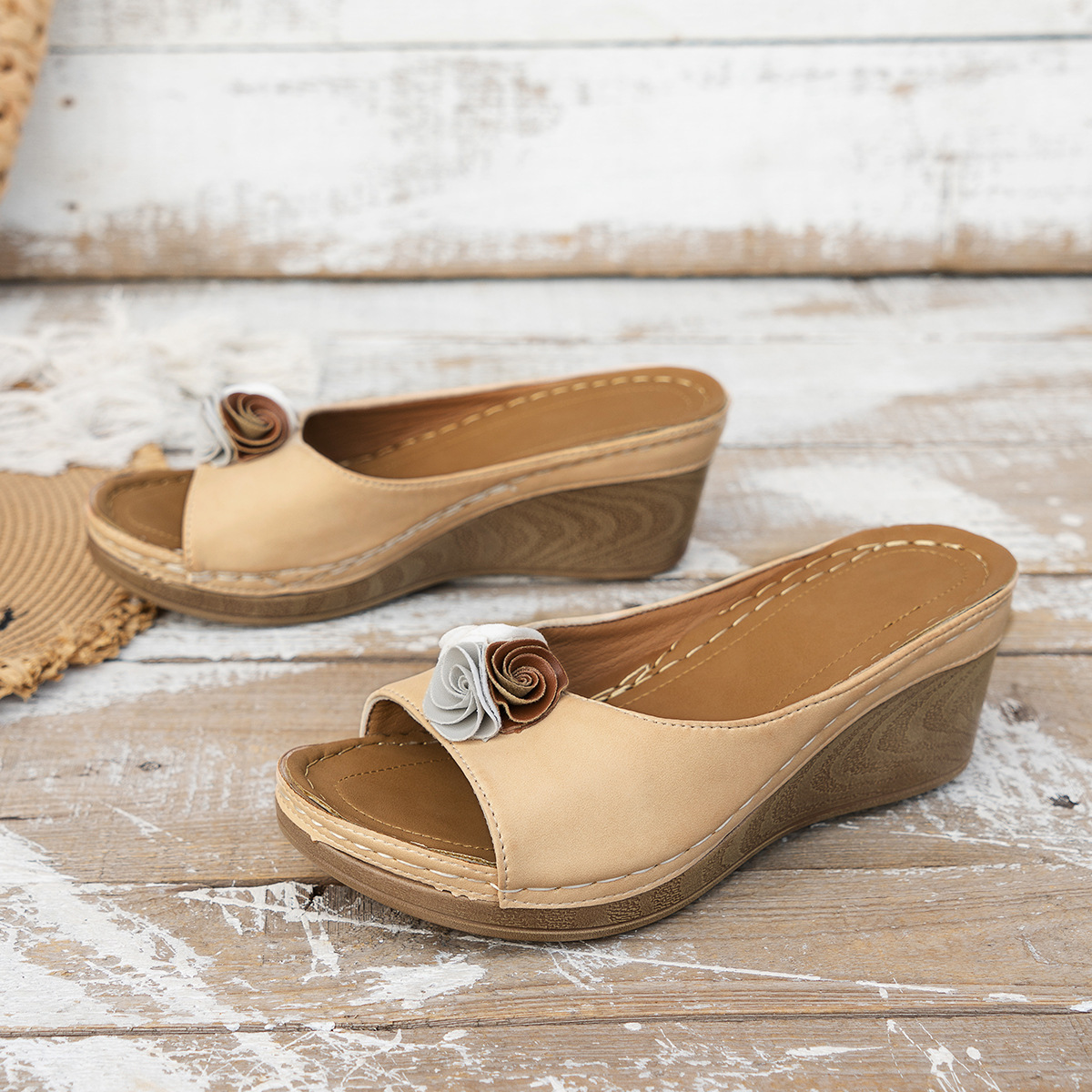 😍Last Day 60% OFF😍-Womens Comfy Leather Solid Flower Strap Wedge Sandals