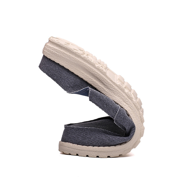 MEN’S COMFORTABLE SLIP-ON CASUAL SHOES