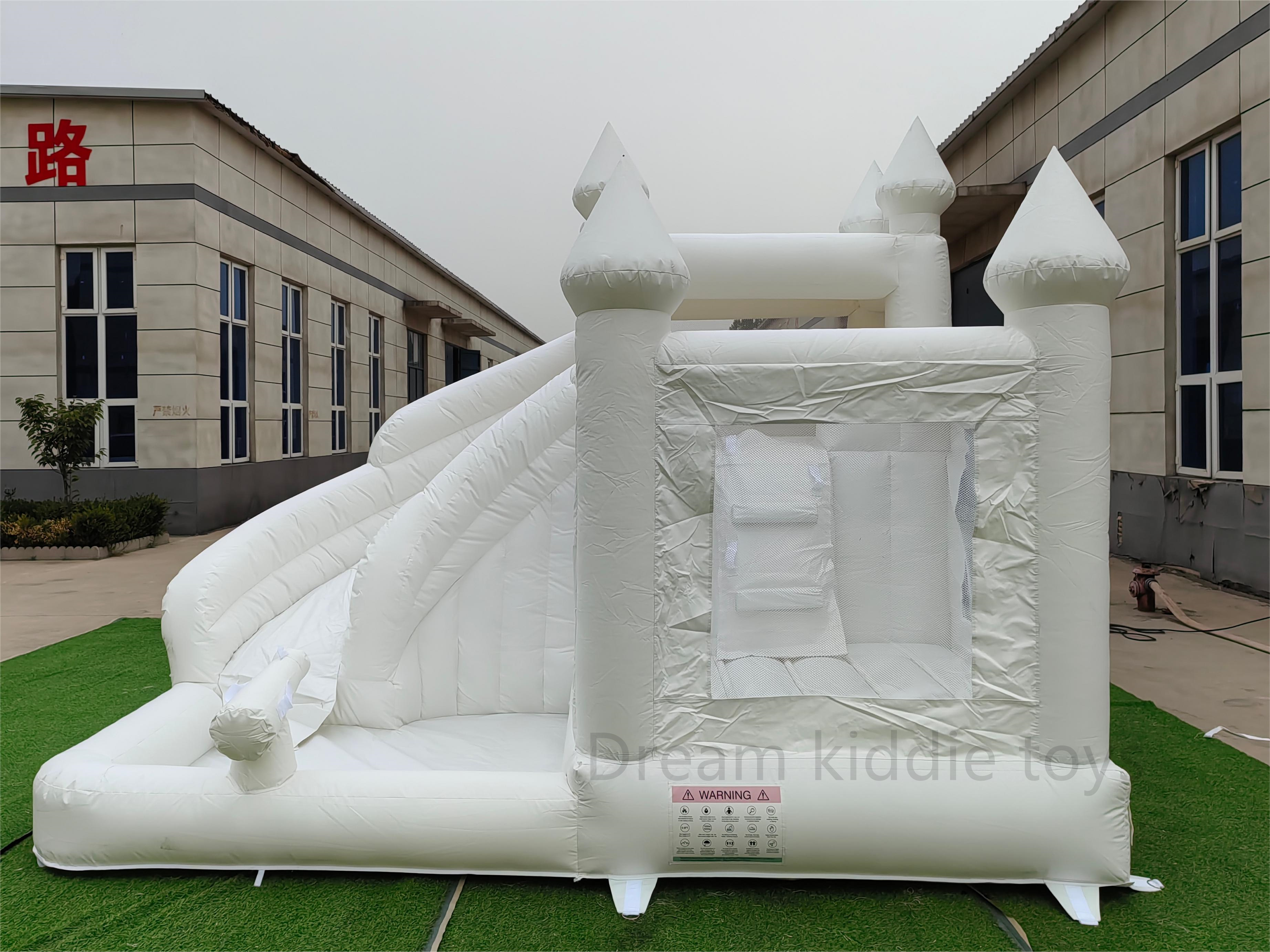 White Bounce House With Ocean Ball Pool And Slide Jumper Bouncy Castle Inflatable Bouncer with water gun soft play