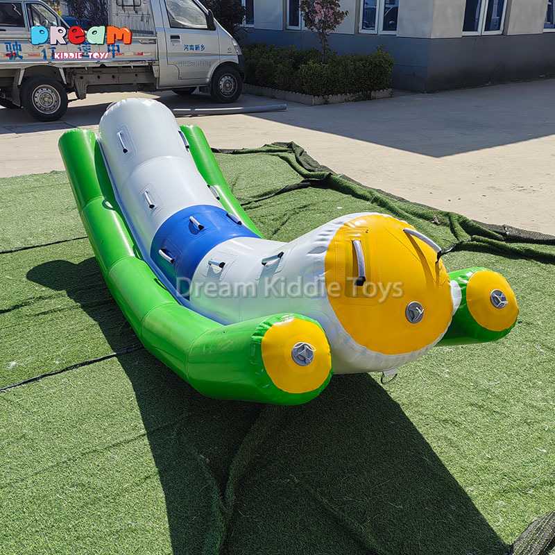 Indoor Outdoor Water Inflatable Trampoline Inflatable Banana Boat Water Park Leisure Floating Trampoline
