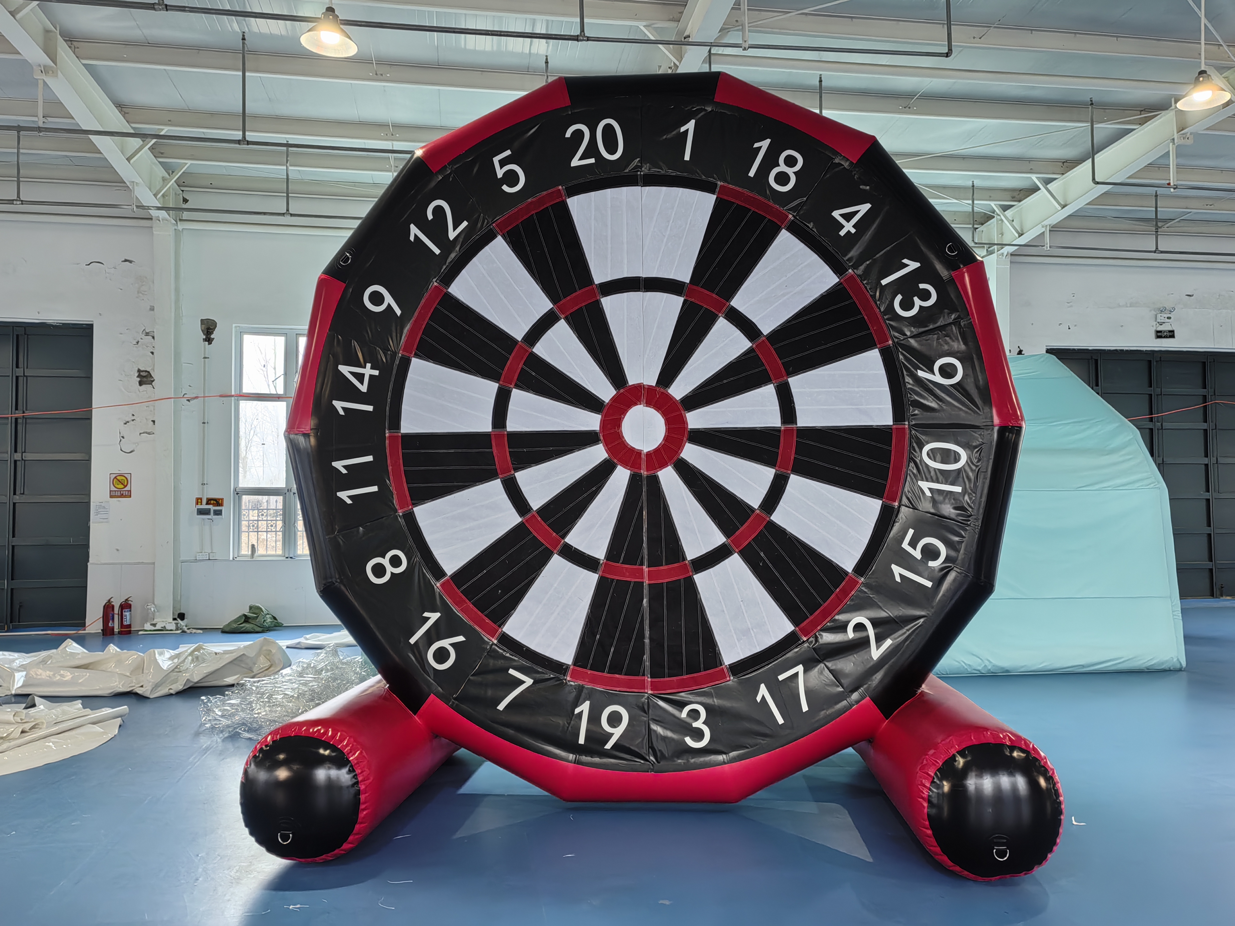 Inflatable 3M/4M Giant Soccer Darts Board Inflatable Football Darts Target Carnival