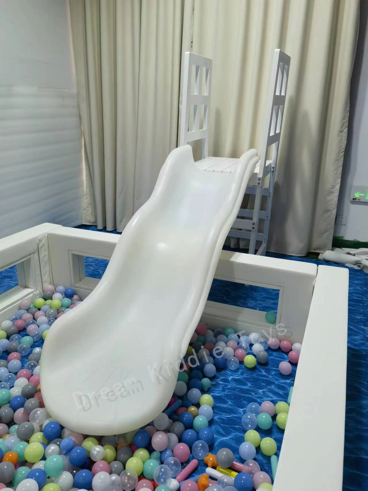 0.8x2m Playground Kids Slide Giant Baby Soft play Slide for Toddlers w/standing 80cm