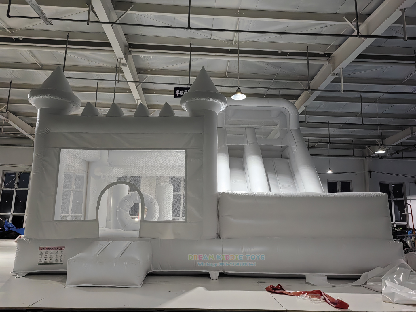 Outdoor Wedding White Bounce House with slide Giant Inflatable Castle Combo slide pool jumping house for Rental