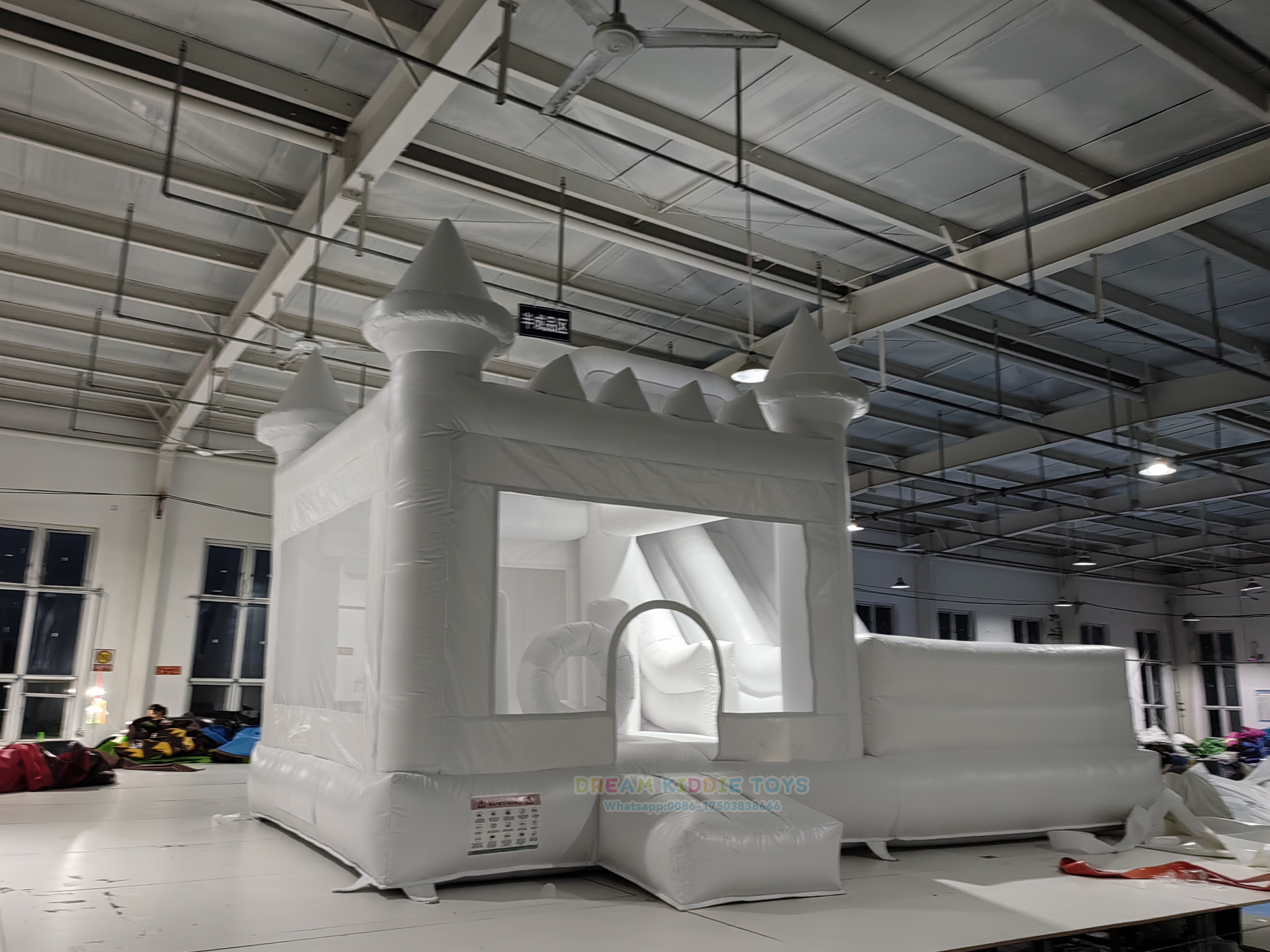 Outdoor Wedding White Bounce House with slide Giant Inflatable Castle Combo slide pool jumping house for Rental