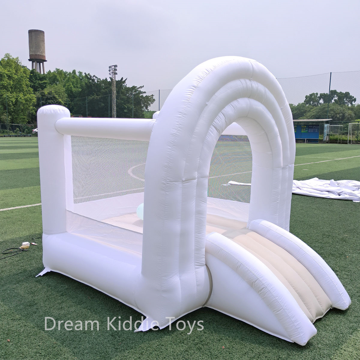 Made to Order PVC Rainbow Inflatable Bouncer House Inflatable Bouncer Inflatable Bounce House Commercial