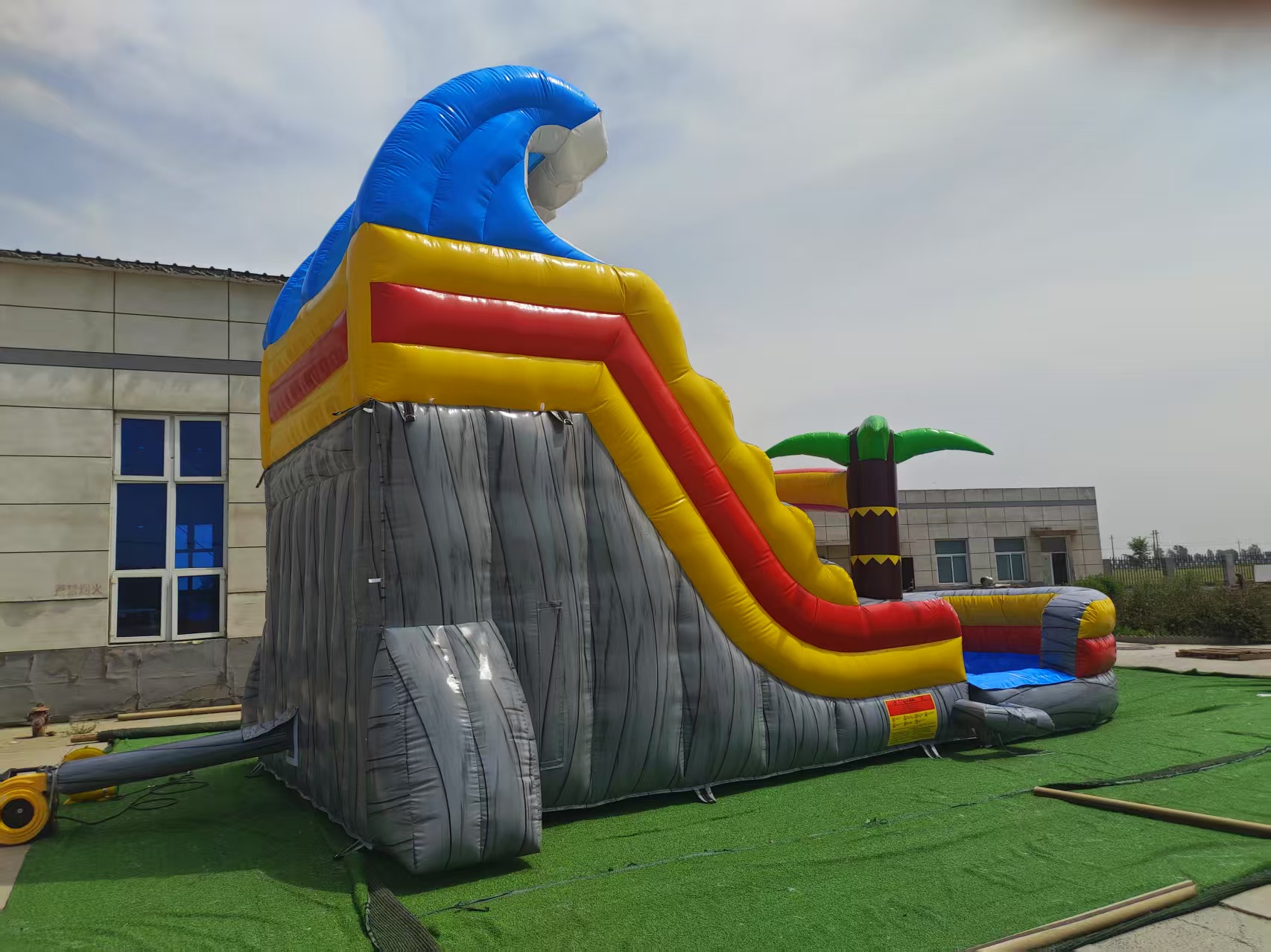 PVC Commercial Inflatable Water Slide Inflatable Bouncy Castle with Slide 