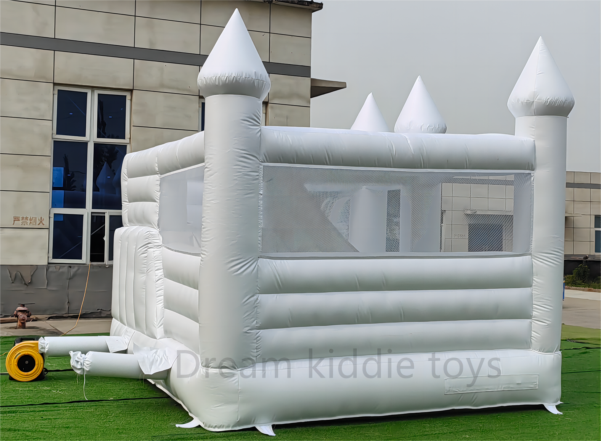 White Playground Bouncer Inflatable Castle Bouncy Slide Jump Bounce House For Kids And Adults
