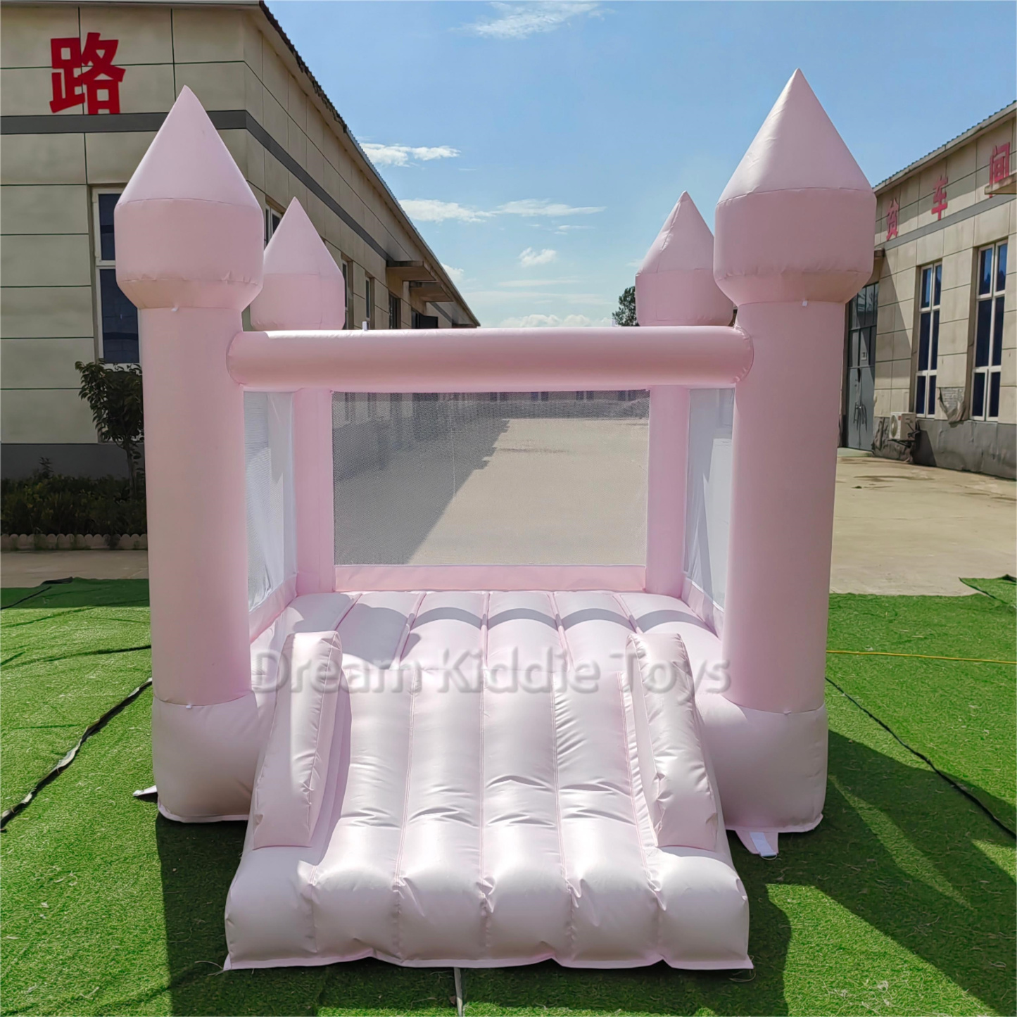 Mini Pink Inflatable Bounce House Inflatable Jumping Castle With Slide Inflatable Bouncer for Kids to Play