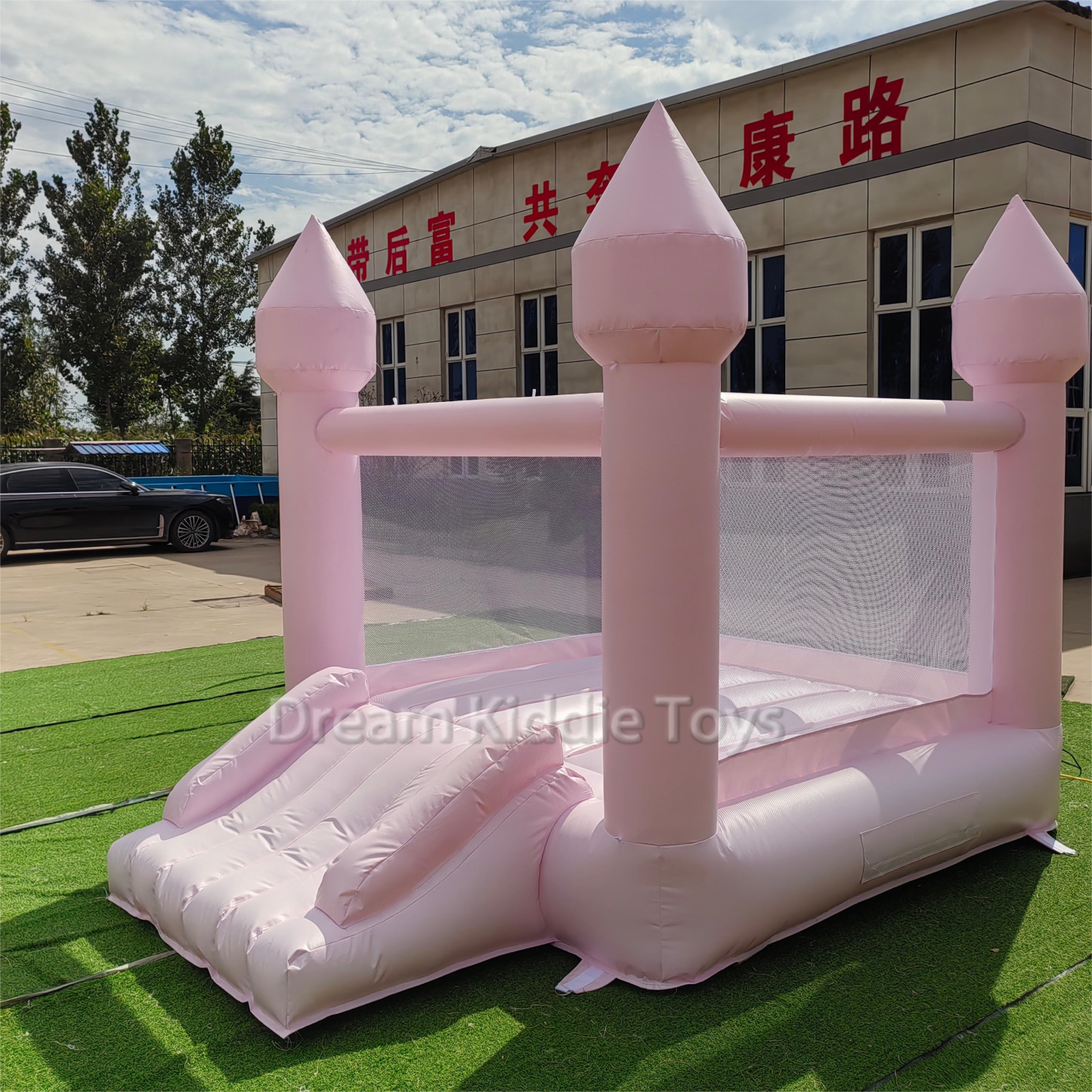 Mini Pink Inflatable Bounce House Inflatable Jumping Castle With Slide Inflatable Bouncer for Kids to Play