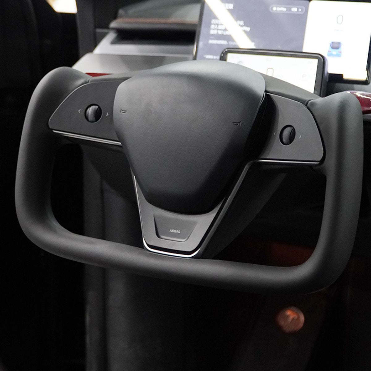 New Plaid Steering Wheel for Tesla Model 3 / Y
