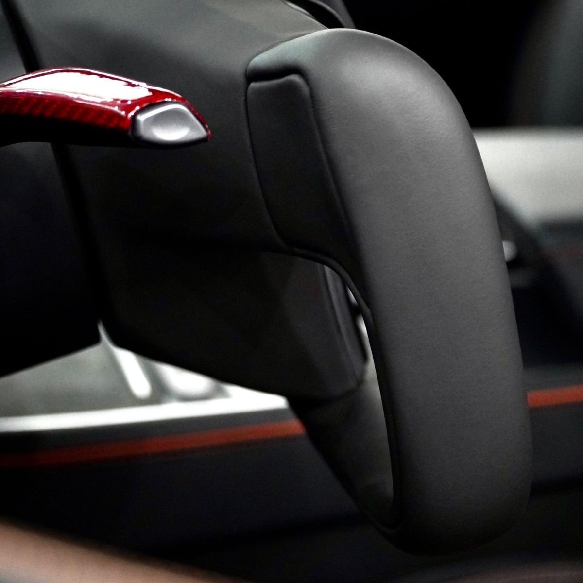 New Plaid Steering Wheel for Tesla Model 3 / Y