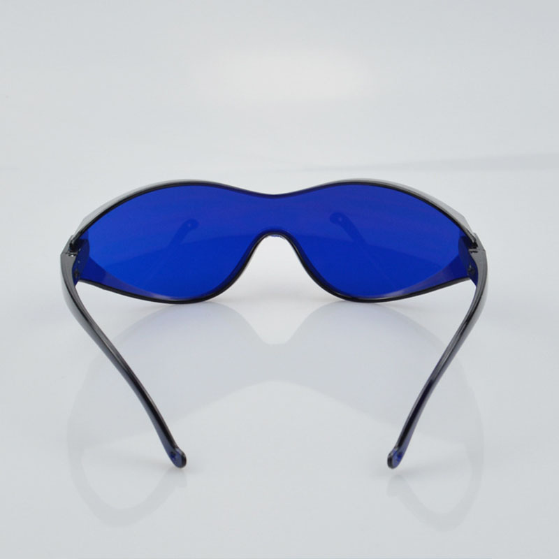 Golf ball-finding glasses