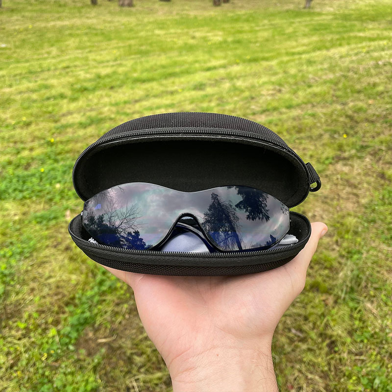 Golf ball-finding glasses