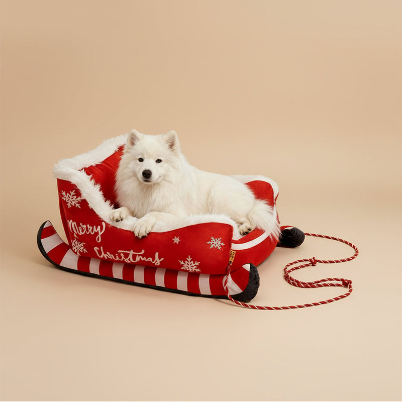 Christmas Reindeer Cozy Bed