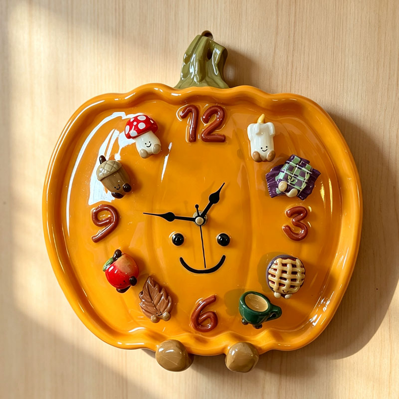 Mr Pumpkin Magnetic Clock