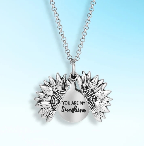 "You Are My Sunshine" Sunflower Sunflower Necklace can be hit together
