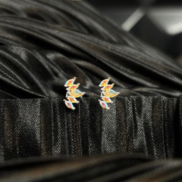 Fashionable zircon flower spike earrings