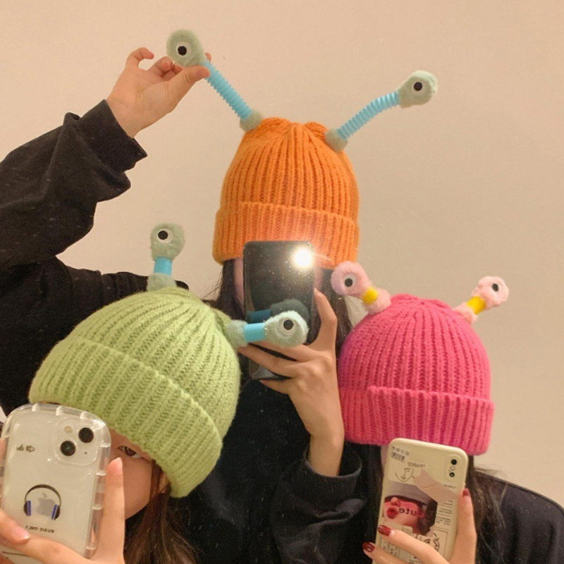 Cute Knitted Glowing Antenna Hat