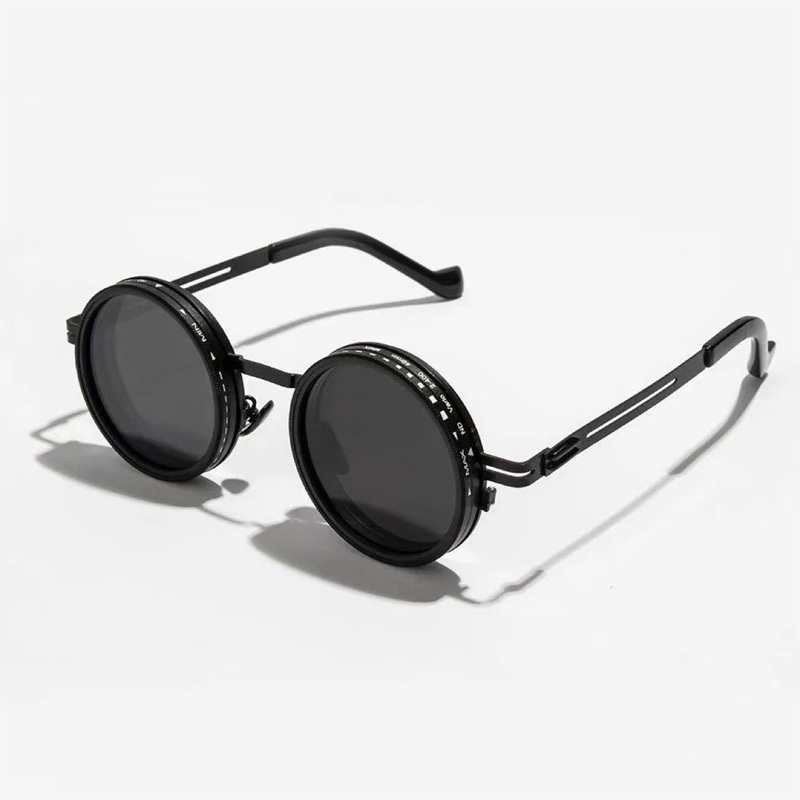 Adjustable light-reducing sunglasses