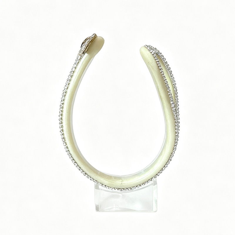 PG Crystal C-Neck Bra