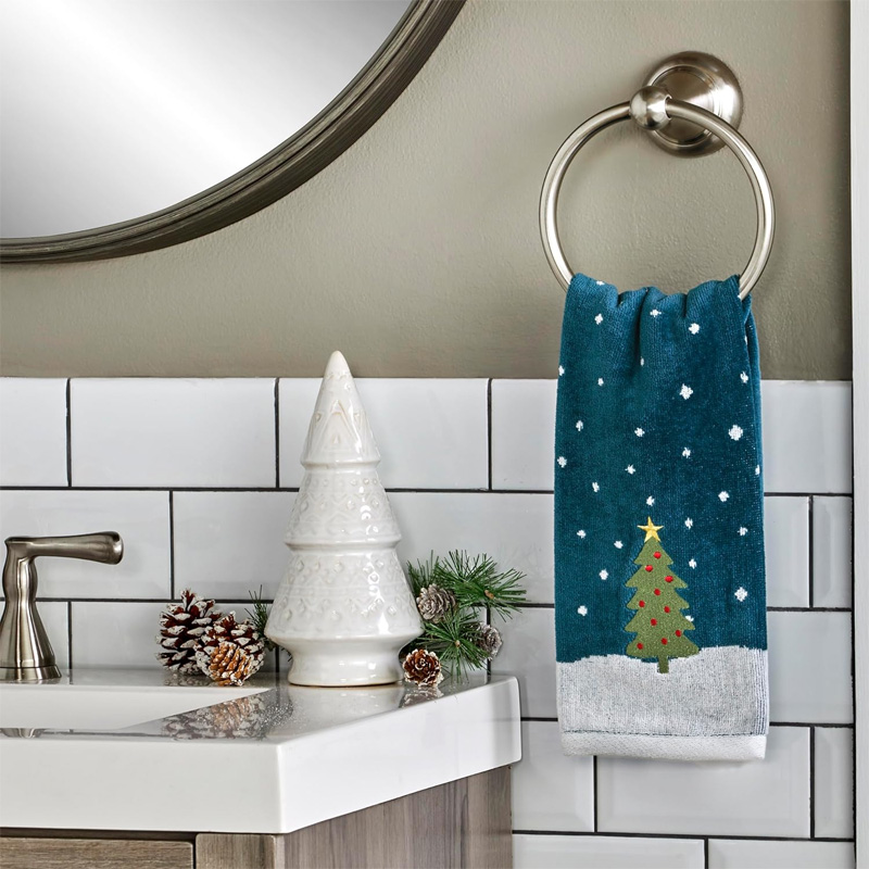 Soft and thick Christmas towel