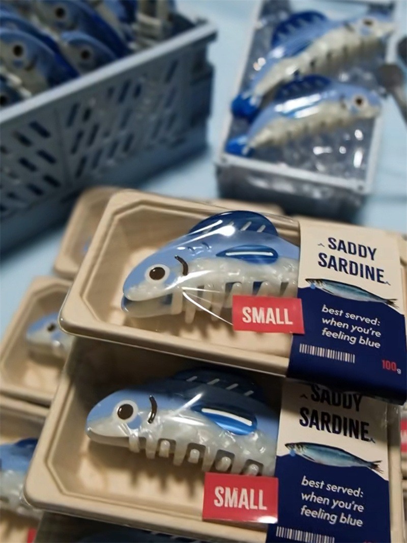 Creative Ocean Sardine Grab Clip