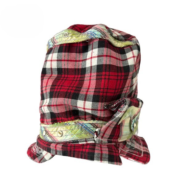 Patterned button hood