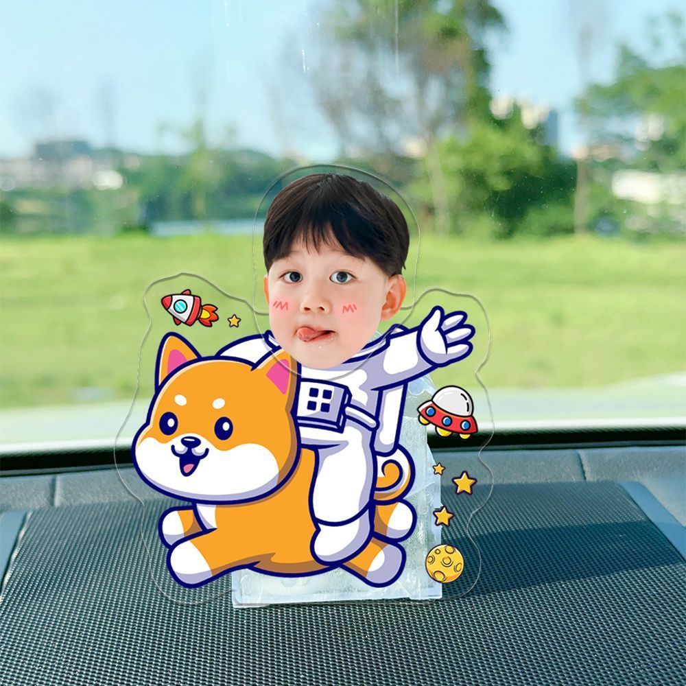 Customized photos of DIY acrylic automatic shaking head ornaments