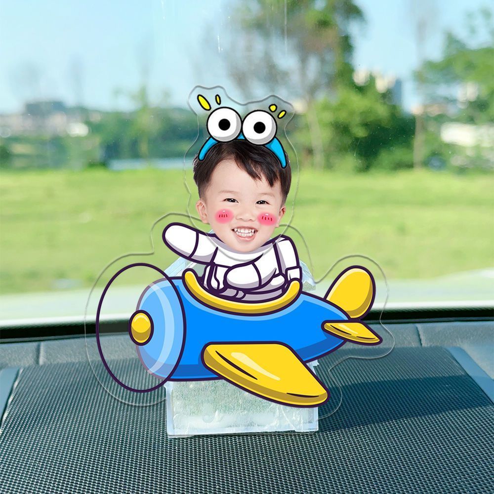 Customized photos of DIY acrylic automatic shaking head ornaments