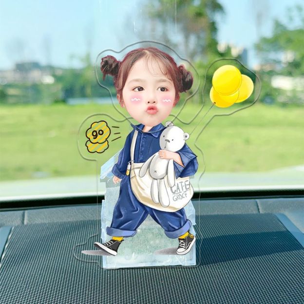 Customized photos of DIY acrylic automatic shaking head ornaments