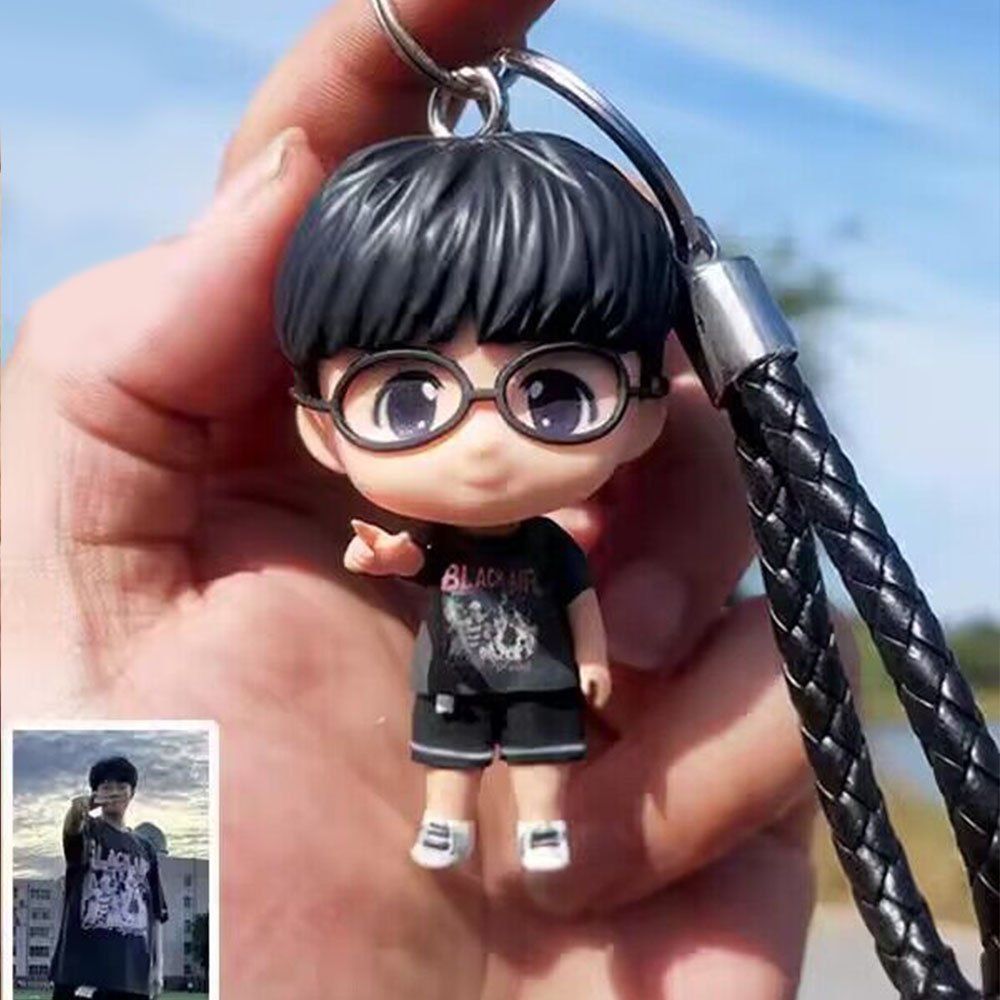 Personalized character keychain