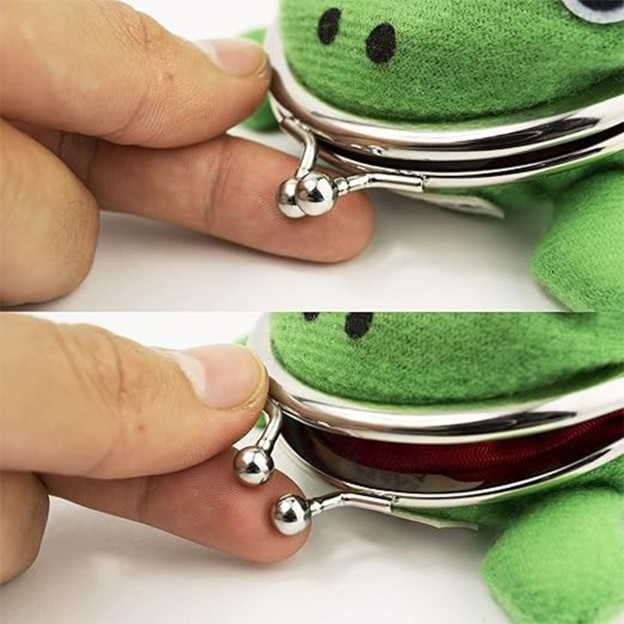Cute Mini Frog Coin Purse