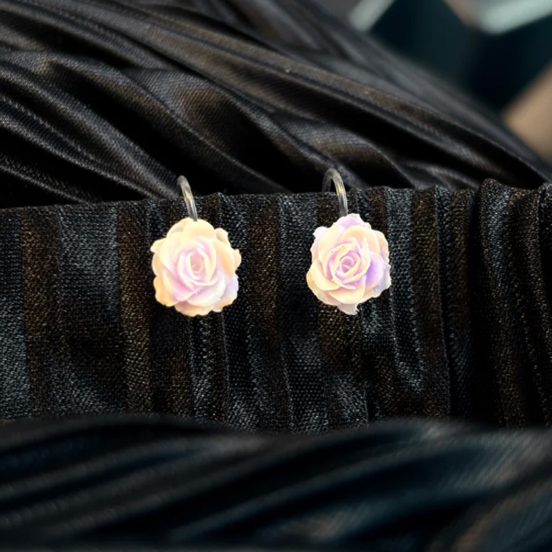 Fashion rose earrings
