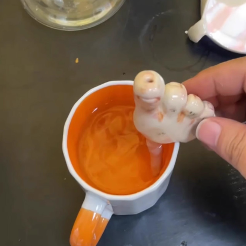 Creative and fun foot straws