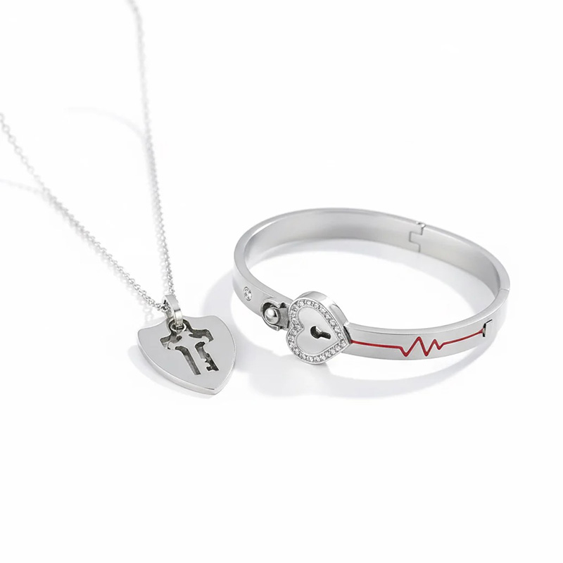 Couple's Bracelet and Love Lock Set