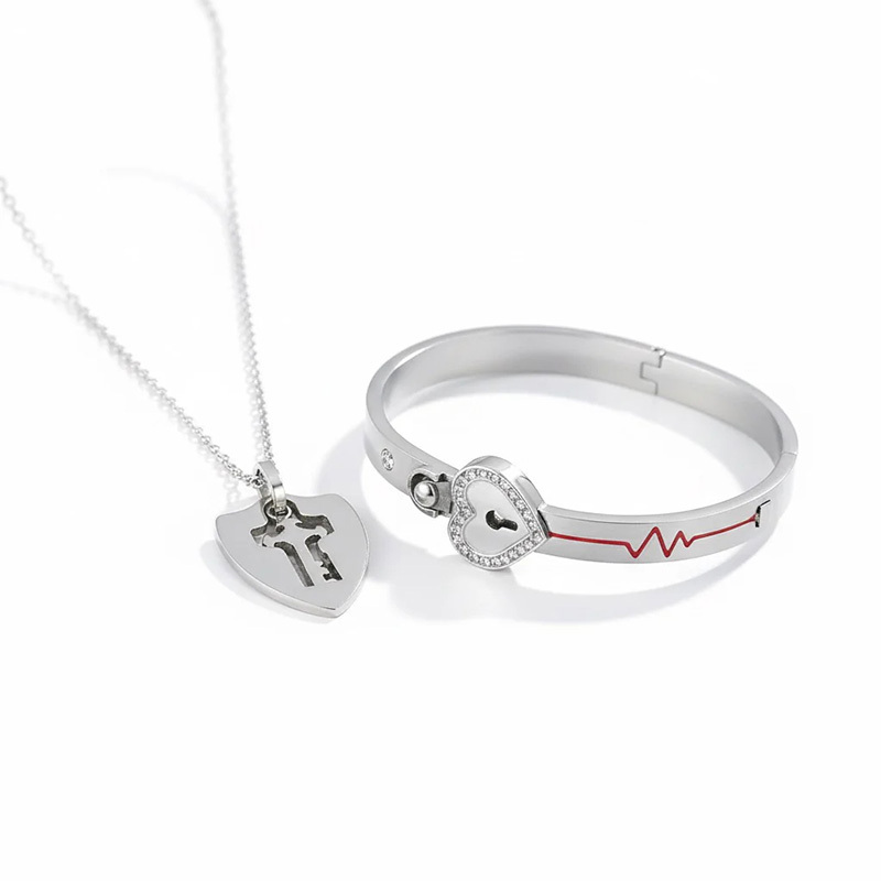 Couple's Bracelet and Love Lock Set