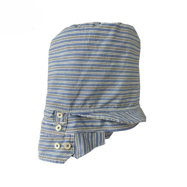 Patterned button hood