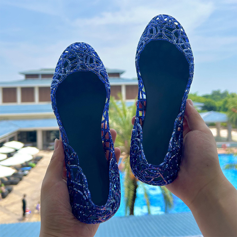 Hollow-out glitter non-slip sandals