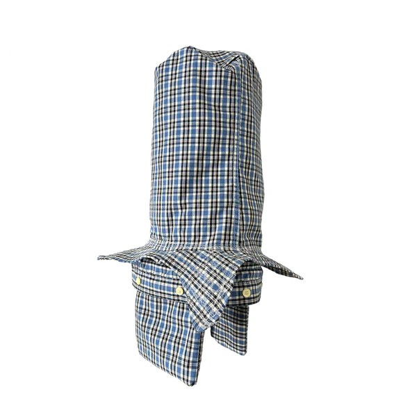 Patterned button hood