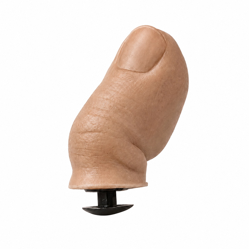 Thumb up spoof creative shoe buckle