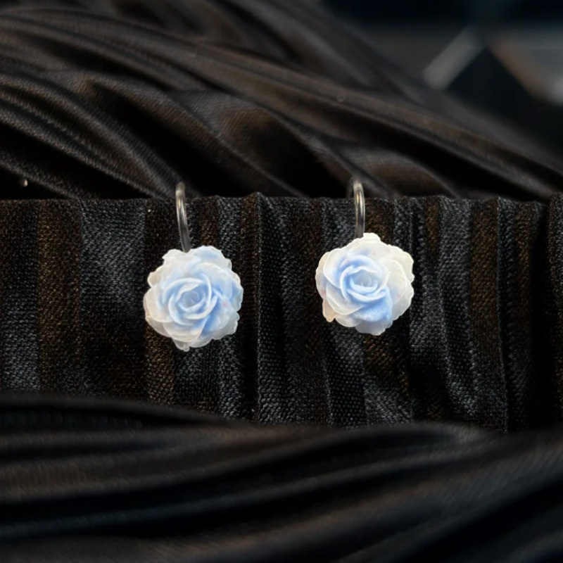 Fashion rose earrings