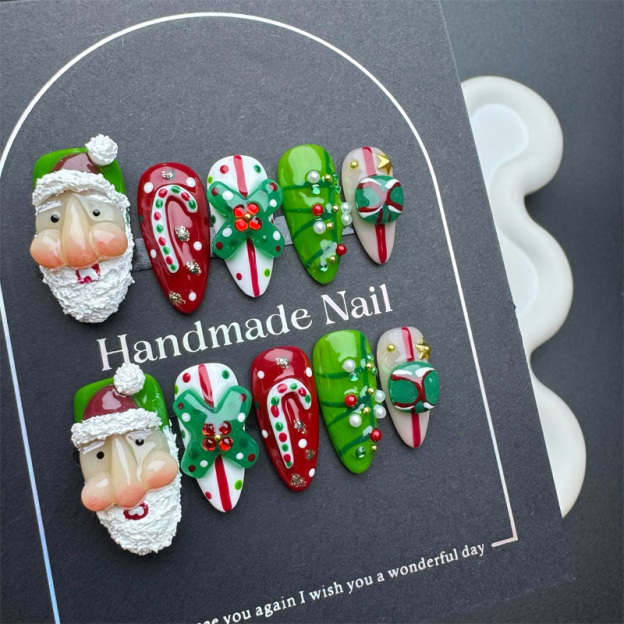 New Christmas nail polish